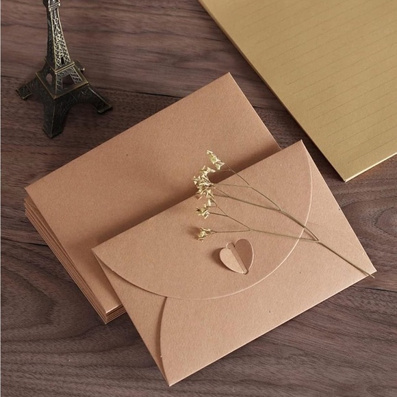 Butterfly Pendant Necklace NWT - Picture 4 of 4